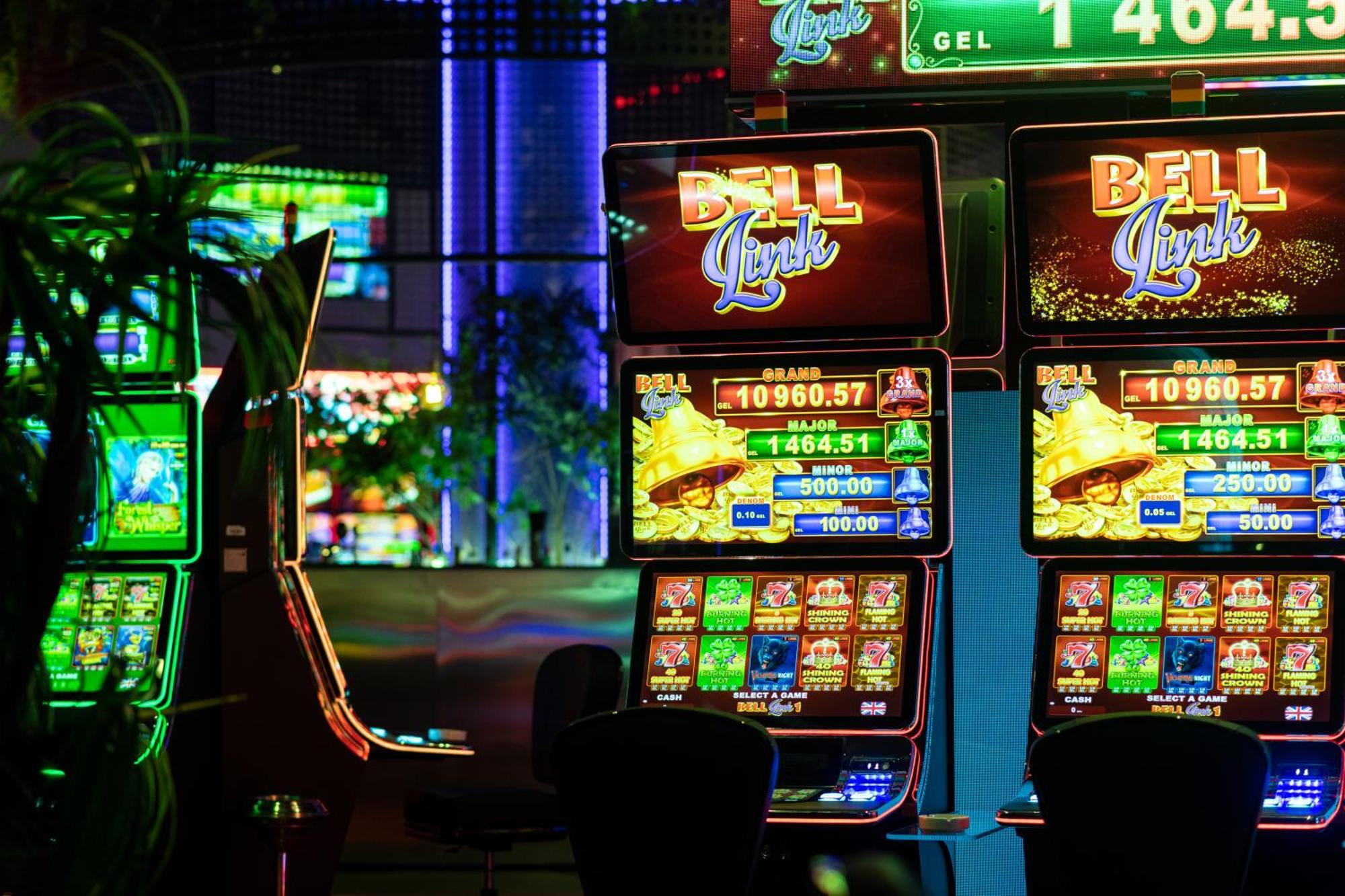Bet25 Hotel バトゥーミ エクステリア 写真