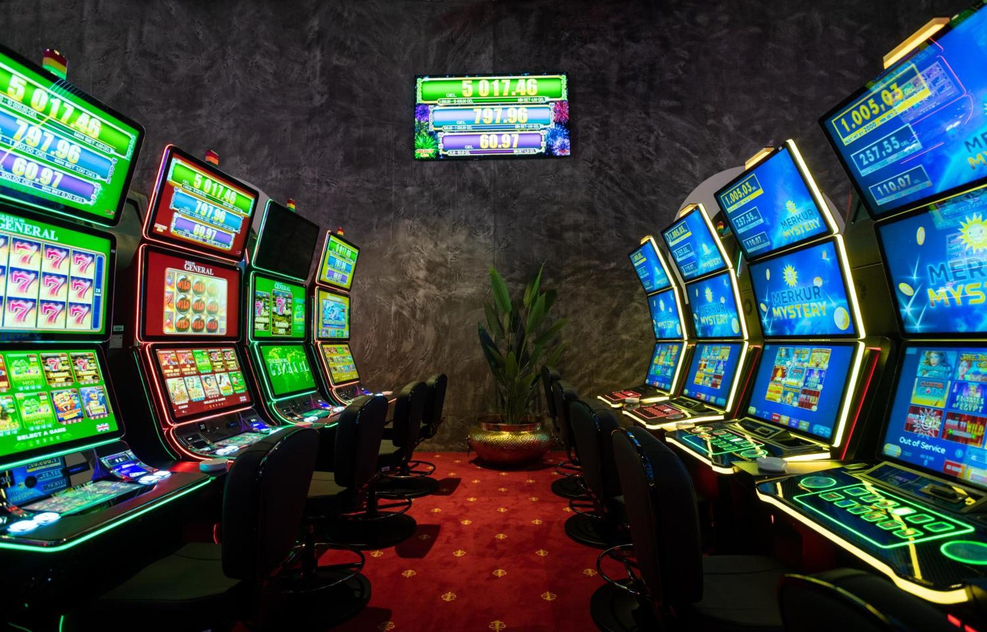 Bet25 Hotel バトゥーミ エクステリア 写真