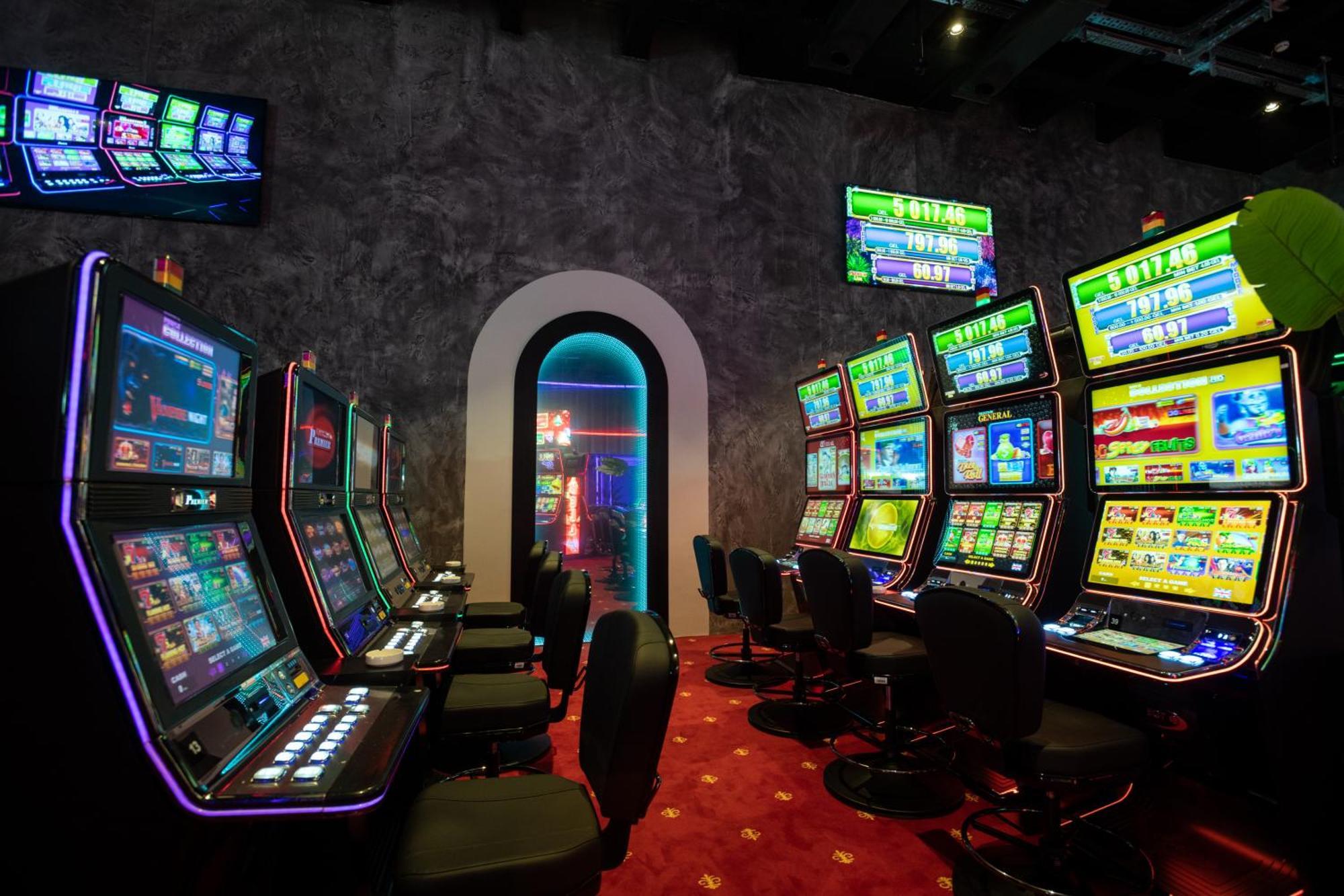 Bet25 Hotel バトゥーミ エクステリア 写真