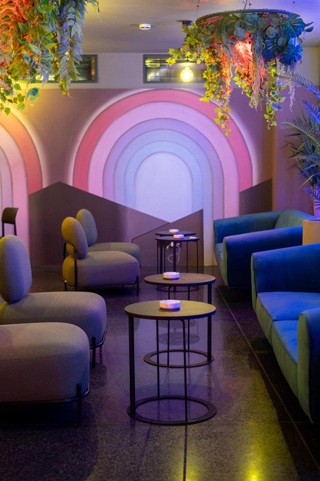 Bet25 Hotel バトゥーミ エクステリア 写真